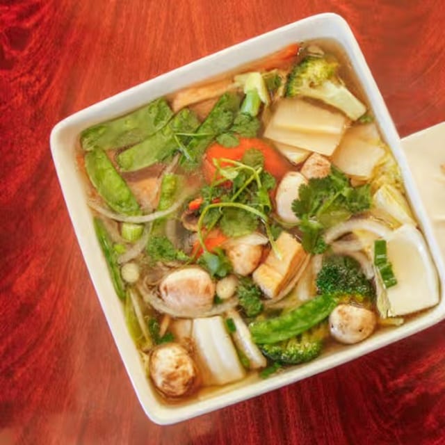 Pho Rau.