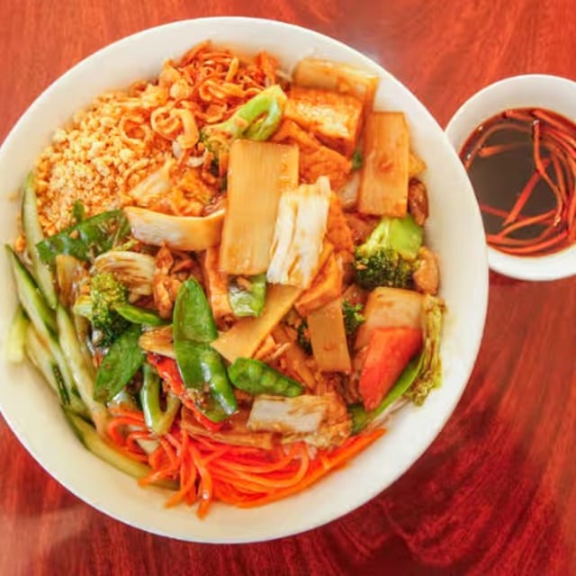 Stir Fried Veggie & Fried Tofu.